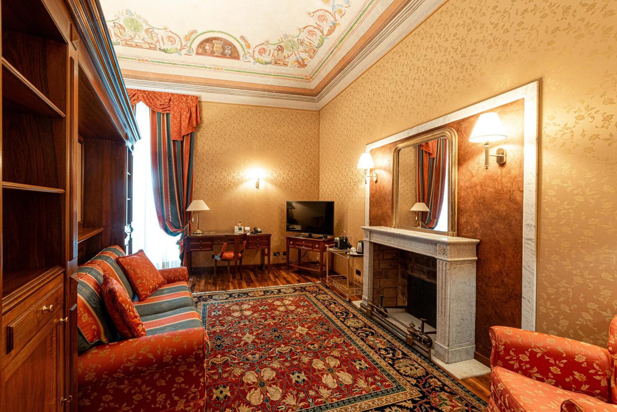 Phi Hotel Principe Cuneo Bagian luar foto