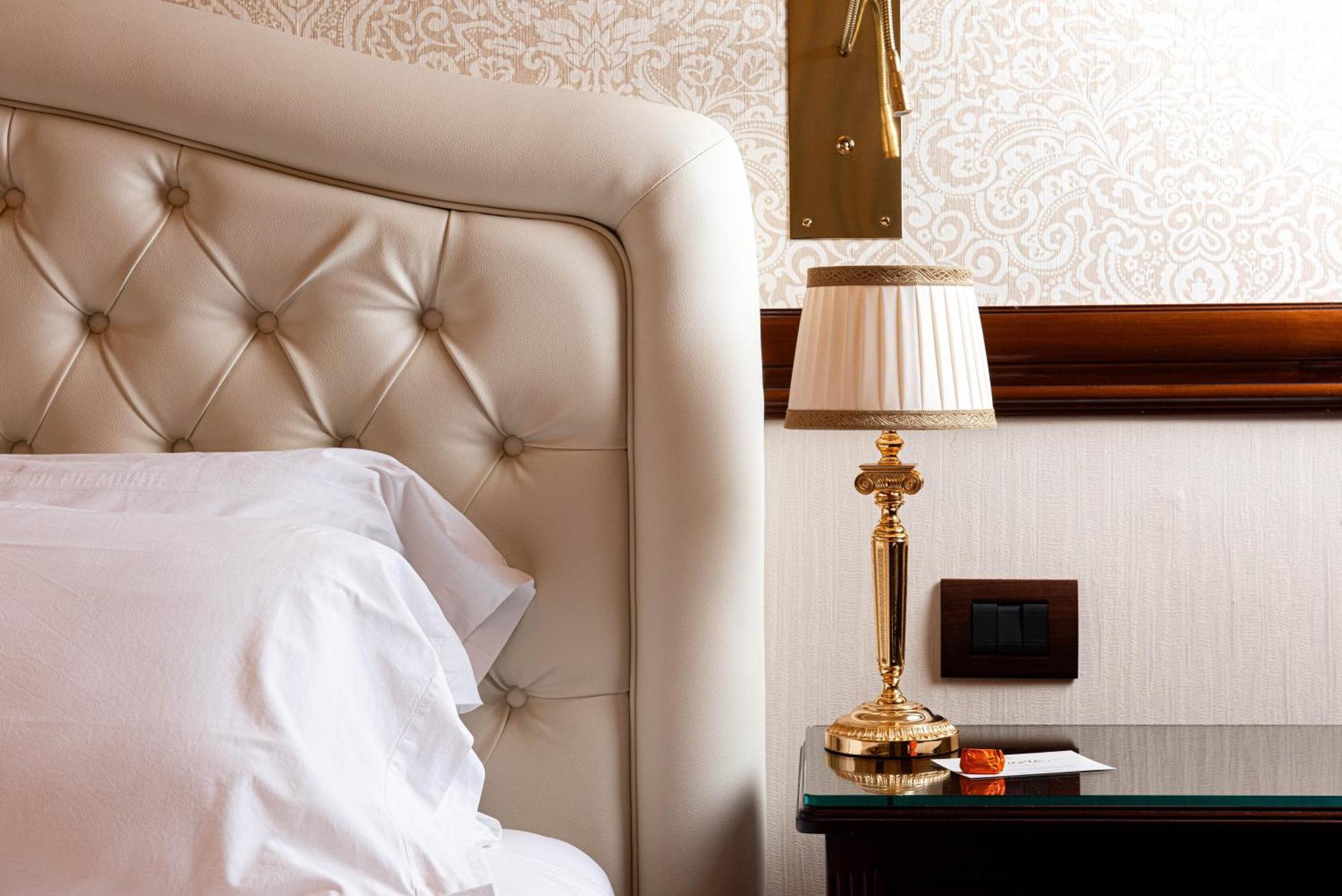 Phi Hotel Principe Cuneo Bagian luar foto
